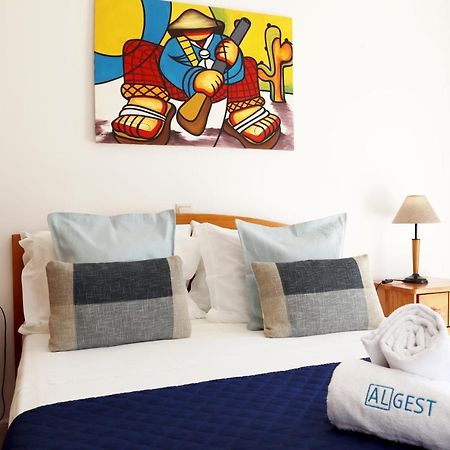 Rocha Beach Flat By Algest ปอร์ติเมา ภายนอก รูปภาพ